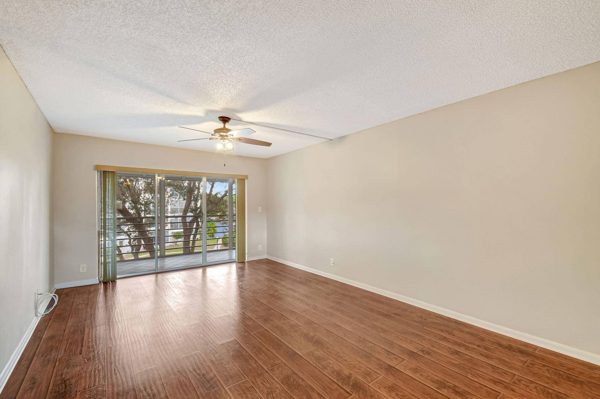 MUST SEE 2 2 HOME IN THE ASHTON.