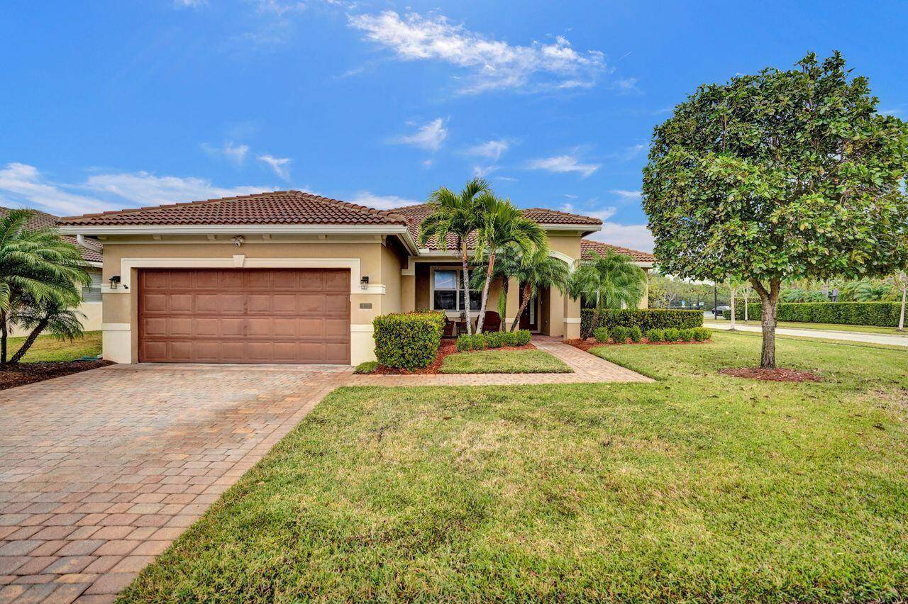 Immaculate pool home with 3 bedrooms, spacious den 2 bathrooms on a large corner lot.