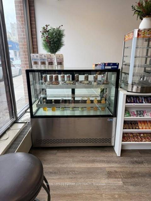 An exceptional opportunity to lease a fully equipped Convenience store in the heart of Downtown Guelph.