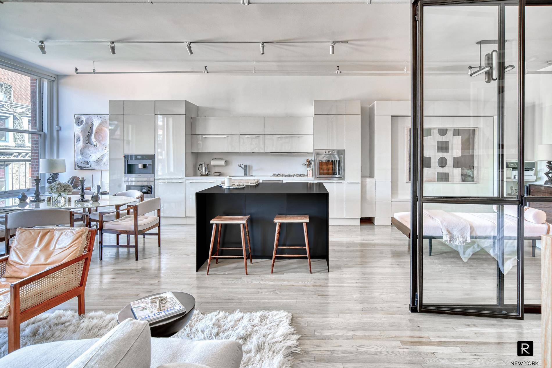 At the center of it all, on a quiet tree lined block, 150 Thompson is one of those rare authentic loft buildings which define historical SOHO.