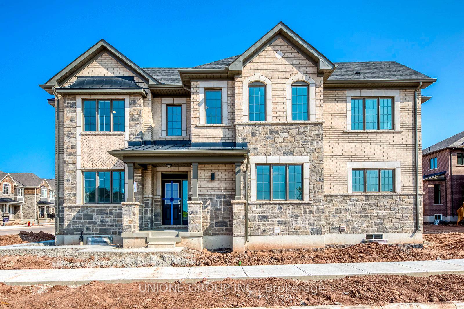 Brand New Stunning 4 Bed Plus Den, 2.