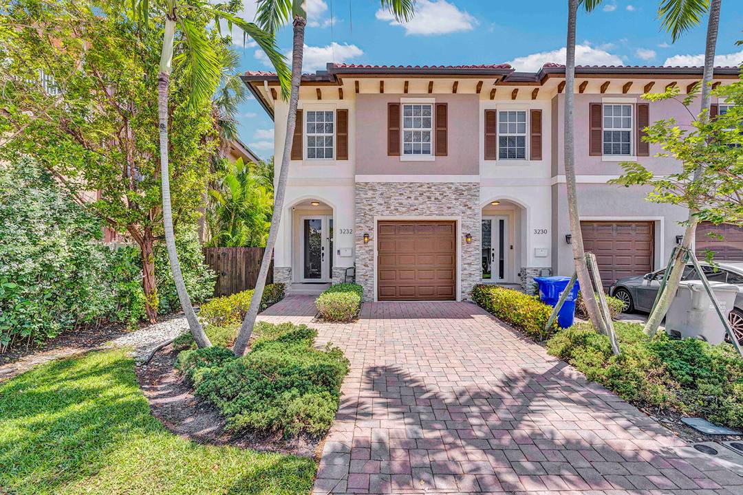 Rare Opportunity, No HOA, Beachside Living !