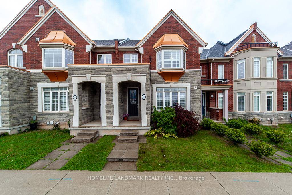 Luxury Executive 2 Storey Rosehaven Freehold Townhome in move in ready condition, offering over 2, 500 sq.