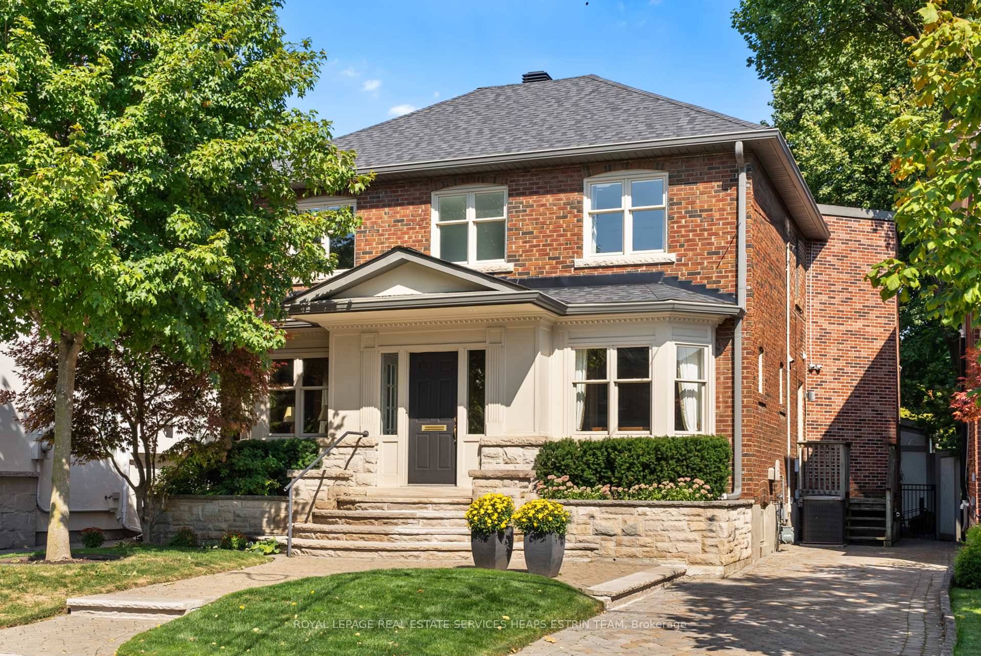 Perfectly situated on one of the most coveted streets in Chaplin Estates, this classic centre hall home rests on a beautifully landscaped 40 x 133.
