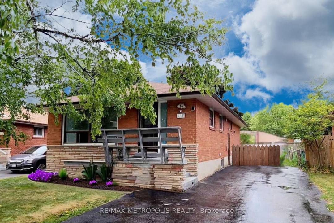 Fully renovated bungalow on a premium large lot in quiet street in high demand Scarborough.