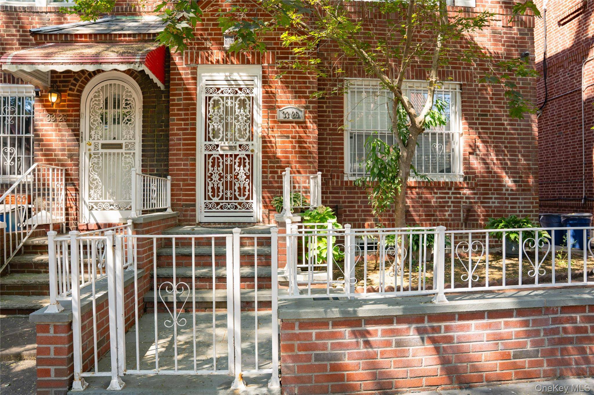 ? ? Prime 3 Family Home in the Heart of Jackson Heights, Queens An incredible investment or end user opportunity !