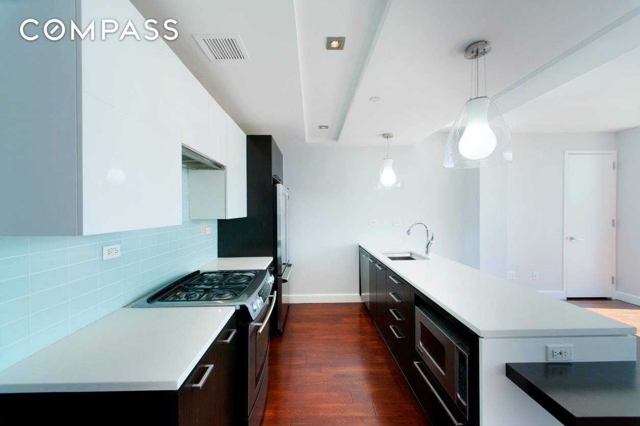 Your own PRIVATE 330 sq ft.