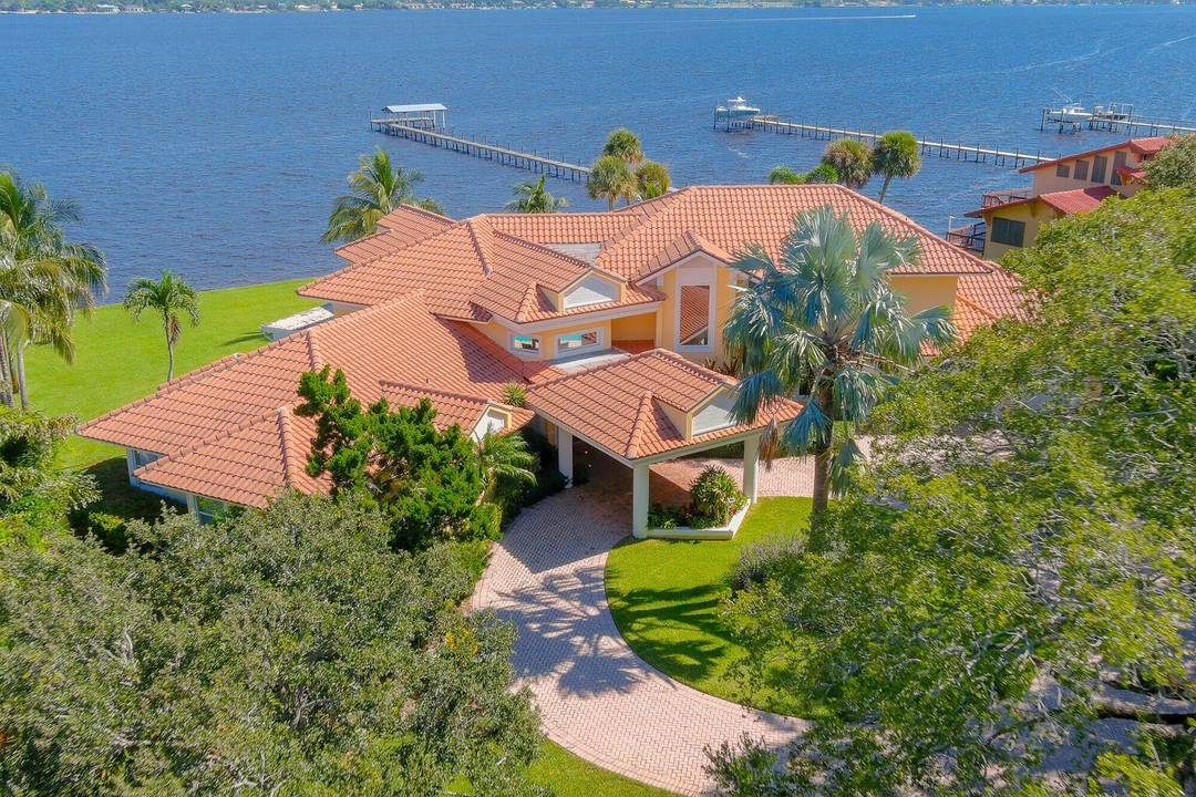 An extraordinary riverfront estate in one of Stuart's most coveted locations !