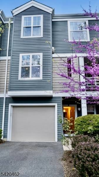 Meticulously maintained 3 Bed, 3.