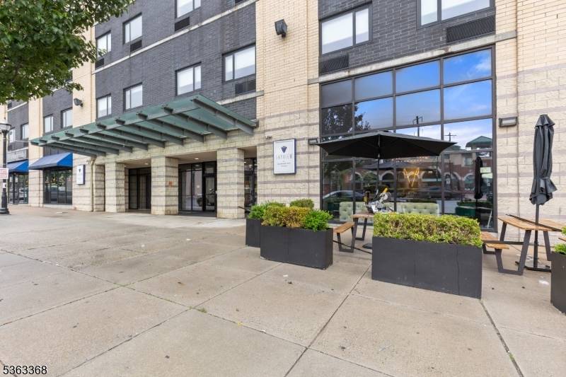 Luxury Living with NYC Views in the Heart of Rahway !