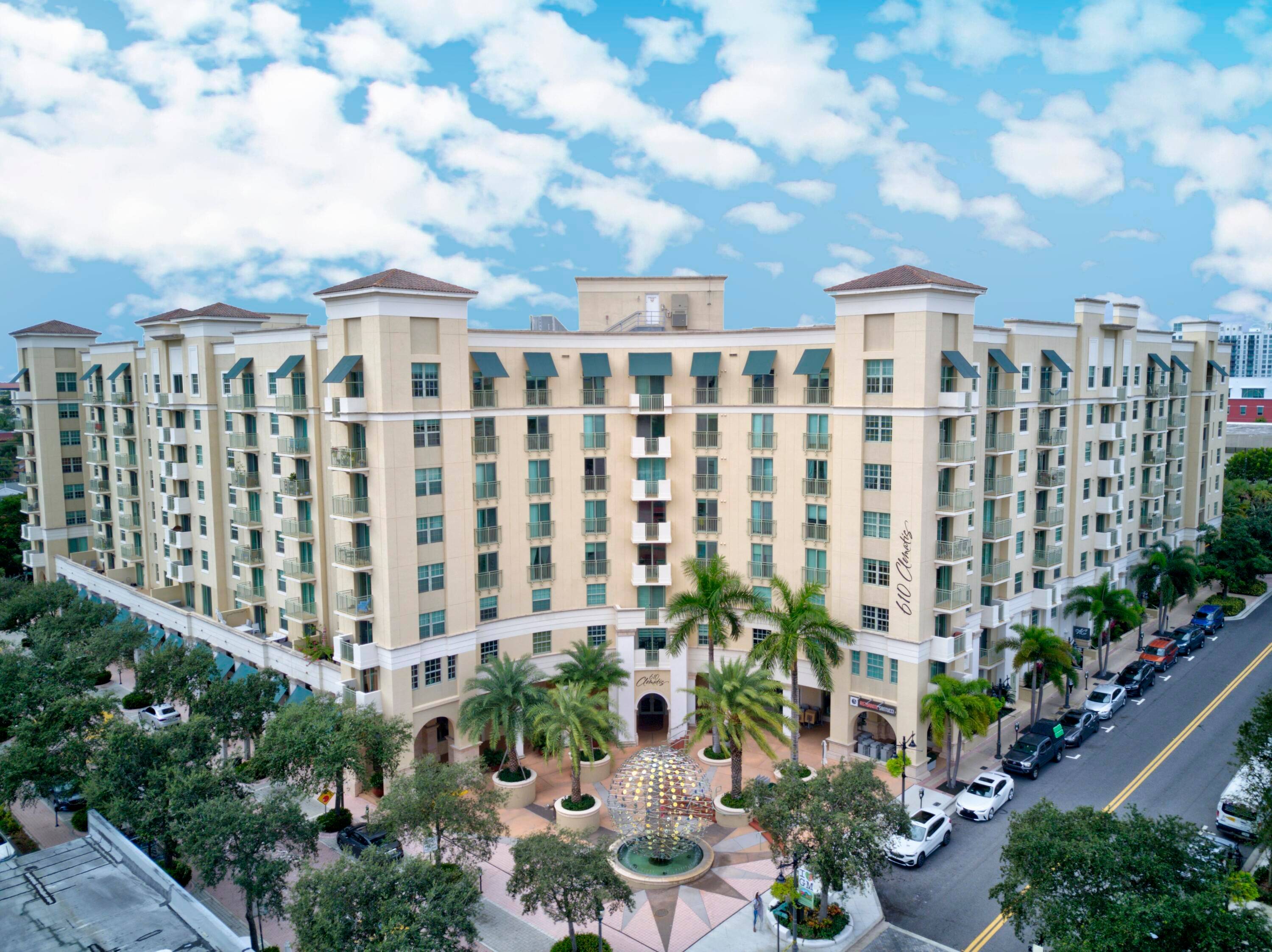 Spectacular 2 bedroom, 2 bath 5th floor condo ONE OF THE LARGEST 2 BEDROOMS in 610 CLEMATIS !