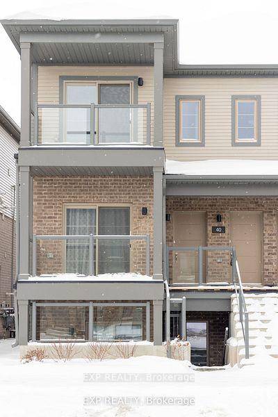 A Beautiful, Functional and Spacious Occupied Stacked Townhouse In Oak Trail, Kitchener !