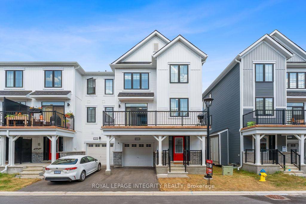 Welcome to this bright and spacious, 4 bed, 3 bath, end unit home built 2023 in the heart of Barrhaven !