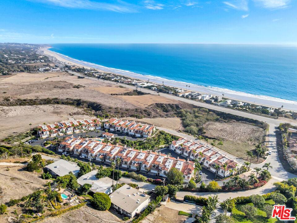 6438   Lunita Rd 3BR Malibu La