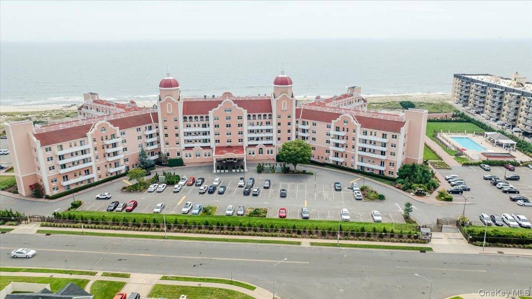 Come See this Beautiful Studio Apartment, in The Lido Towers Studio is Bright and Sunny with the most Breathtaking views of the Ocean.