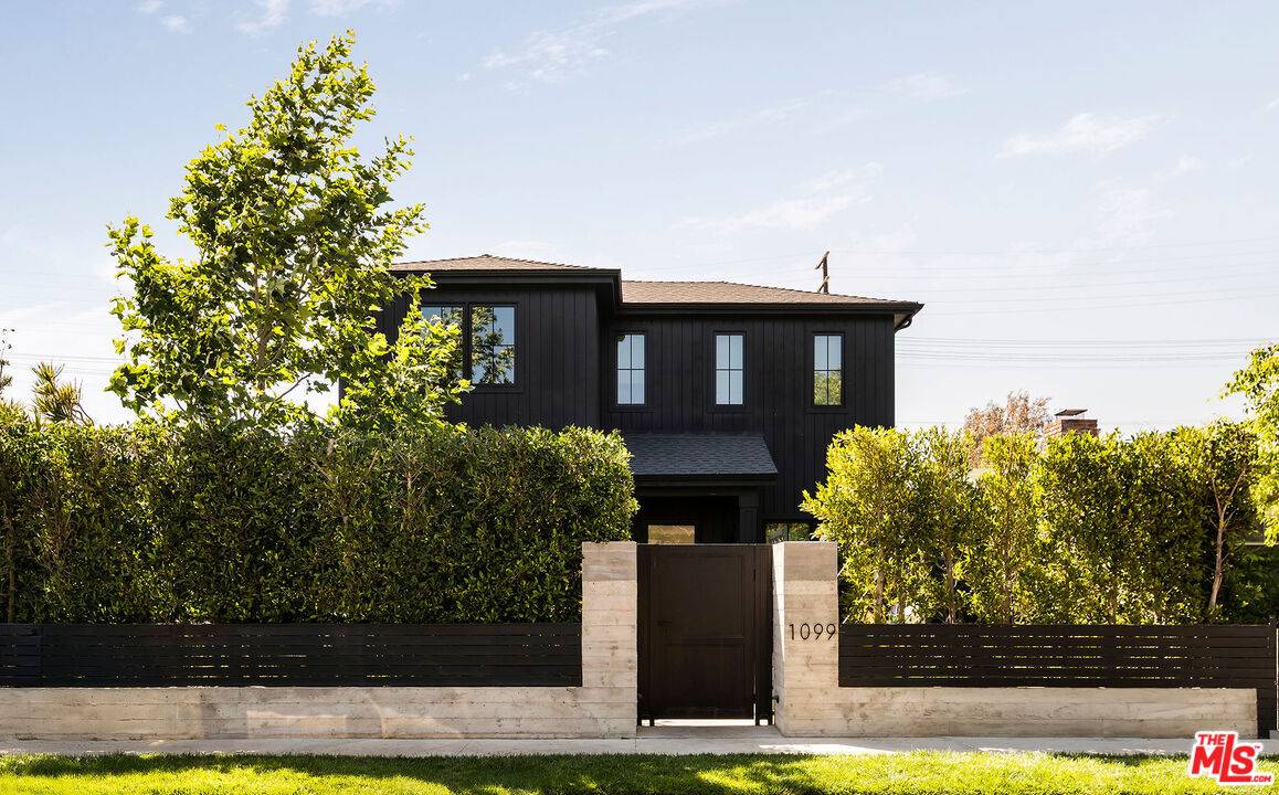 1099 Nowita Pl 4BR Marina Del Rey La