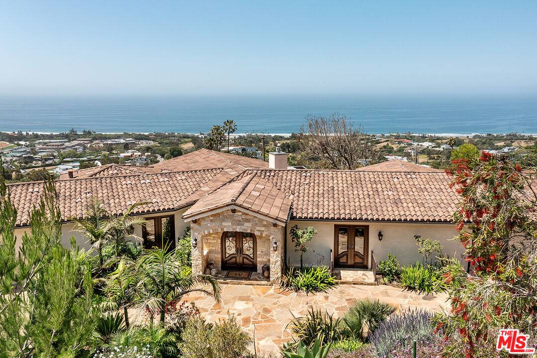 5427   Horizon Dr 3BR Malibu La