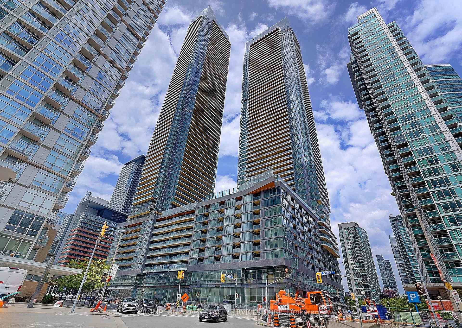 Stunning 1 Bed With 1 Bath Condo in Concord Canada House.