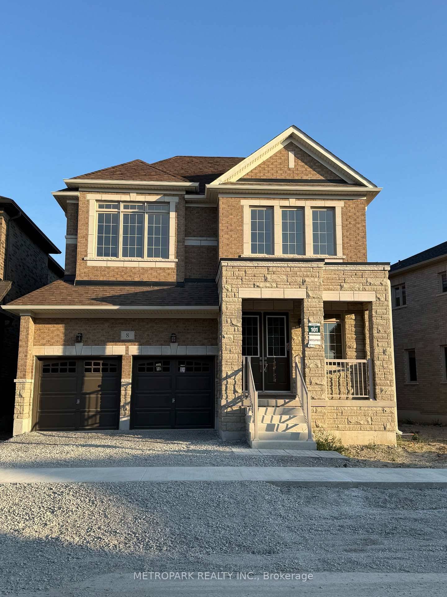 Brand New 5 Bedroom Home in Legacy Hill by Greenpark.