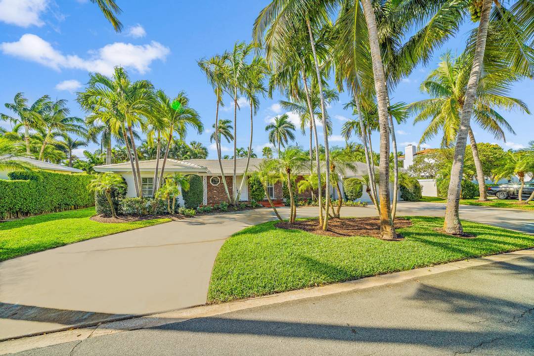 Located on a quiet tree lined street in desirable SoSo, this home is just a short walk to the Intracoastal Waterway down a deeded path.