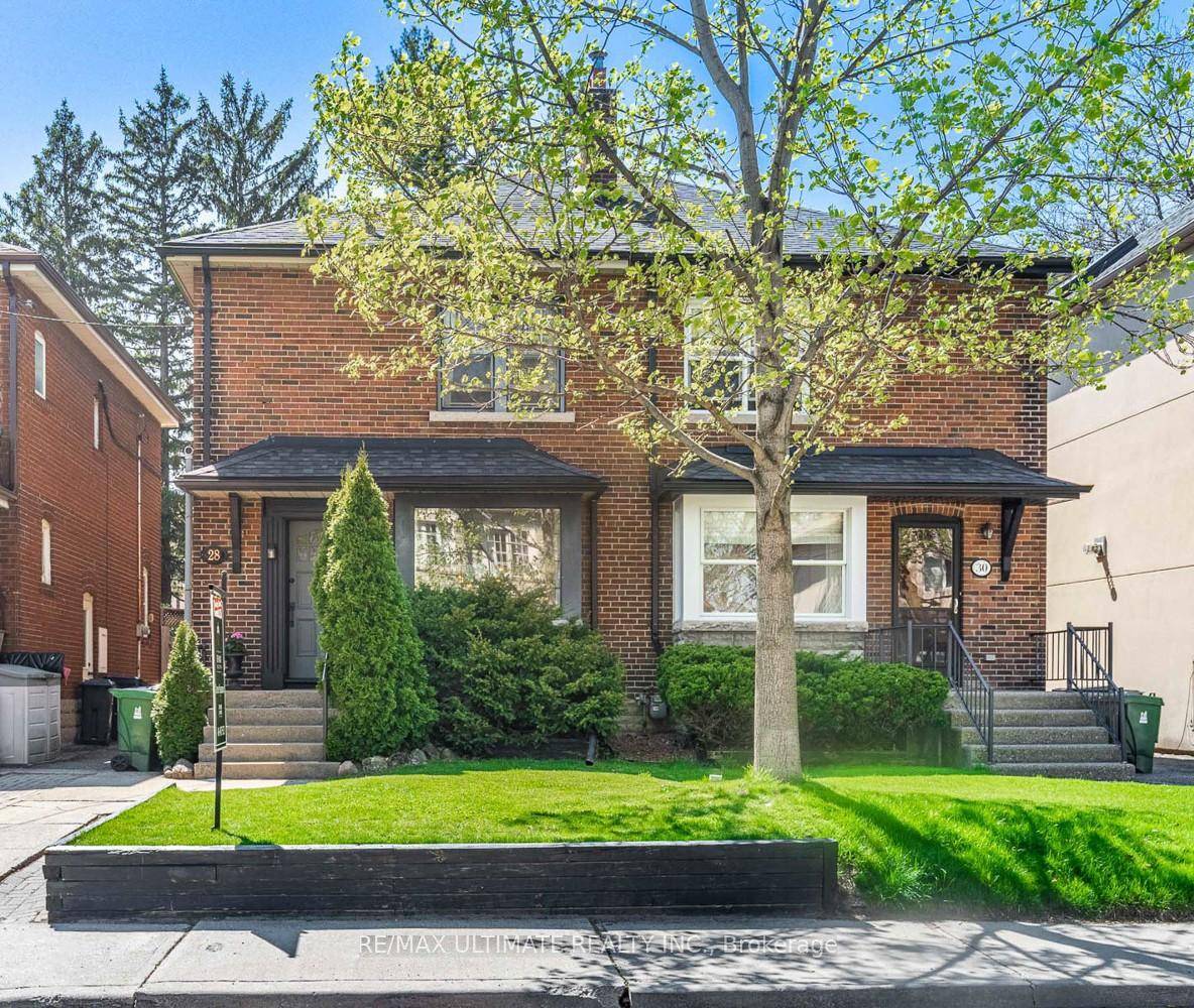 Open House Sunday 2 4. Feel right at home in this contemporary, light filled extra large semi in the heart of Bayview amp ; Eglinton.