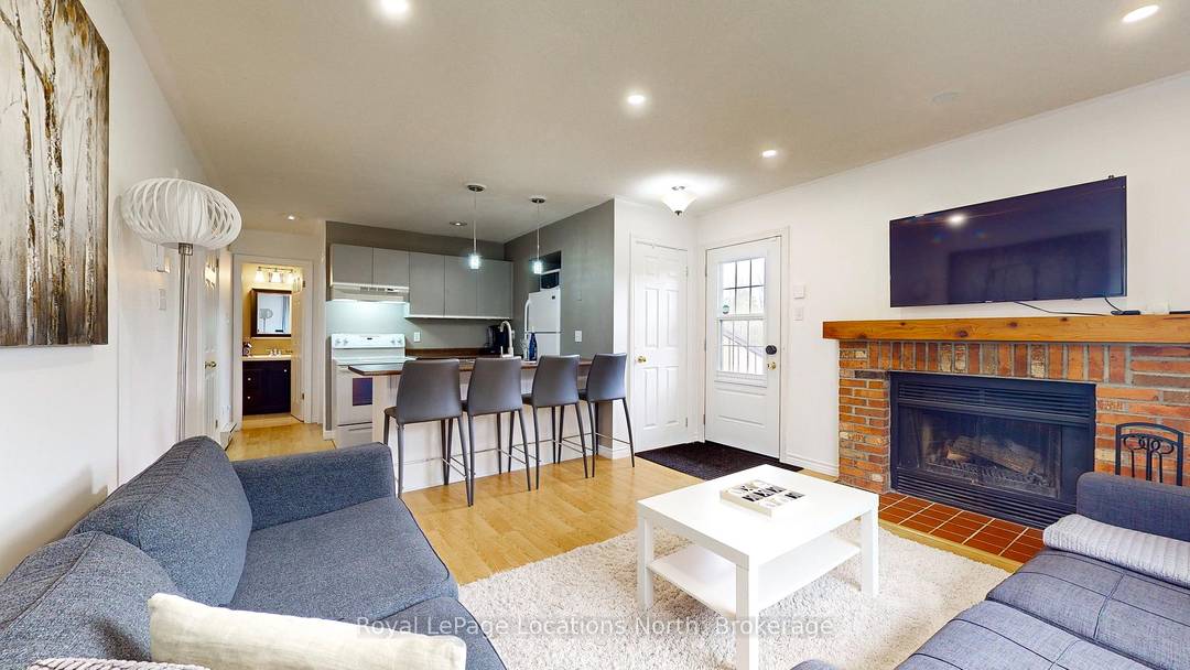 SEASONAL FURNISHED RENTAL, available from Jan 1, 2026.