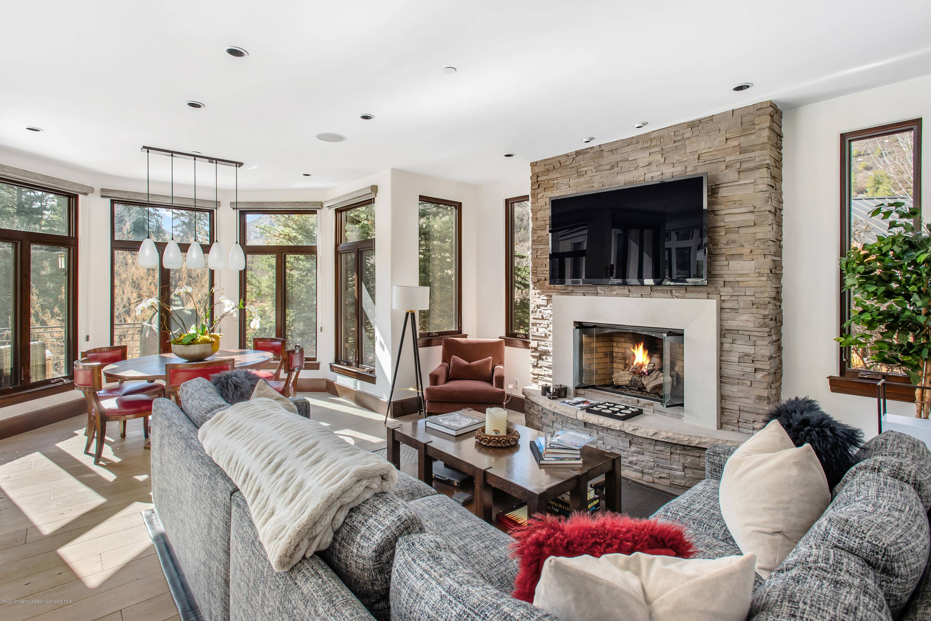 This striking property is located where the river bends allowing for dramatic upriver views.