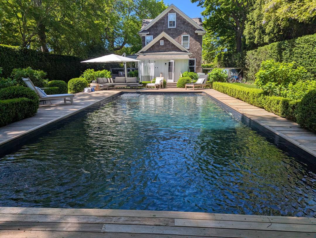Amagansett Lanes 6 Bedroom Compound