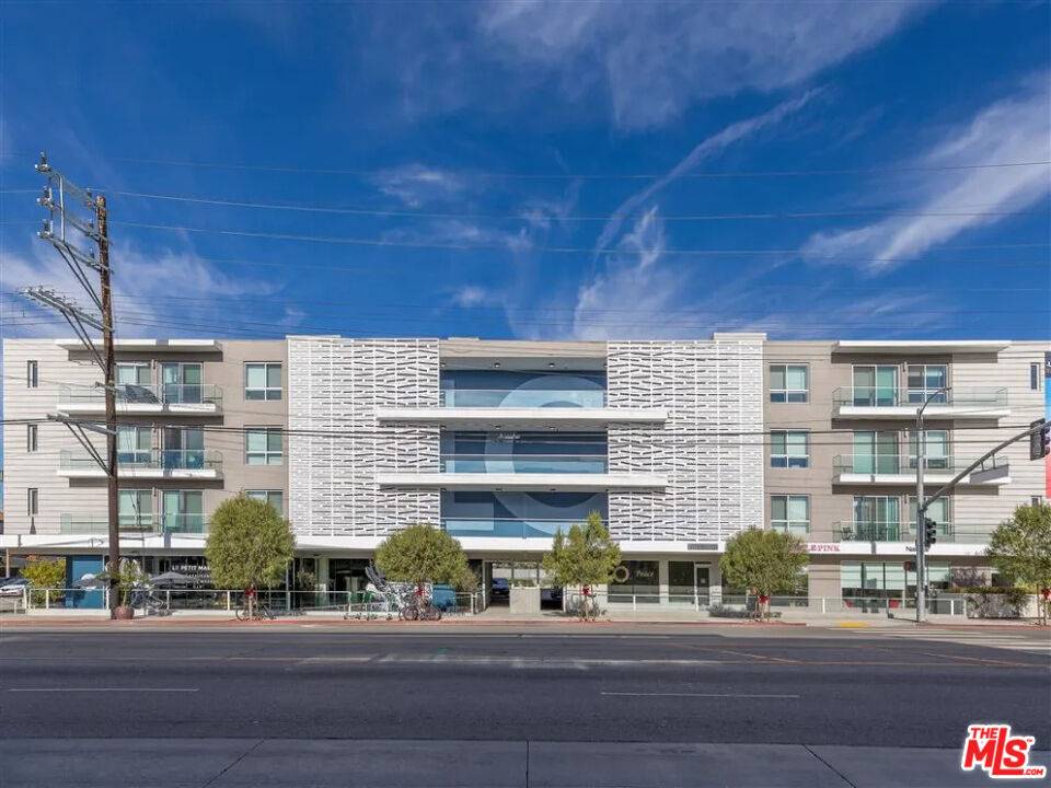 710 N El Centro Ave 1BR Hancock Park La