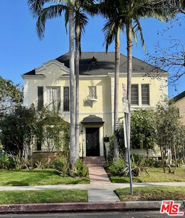 1200  S Alfred St 6BR Beverlywood La