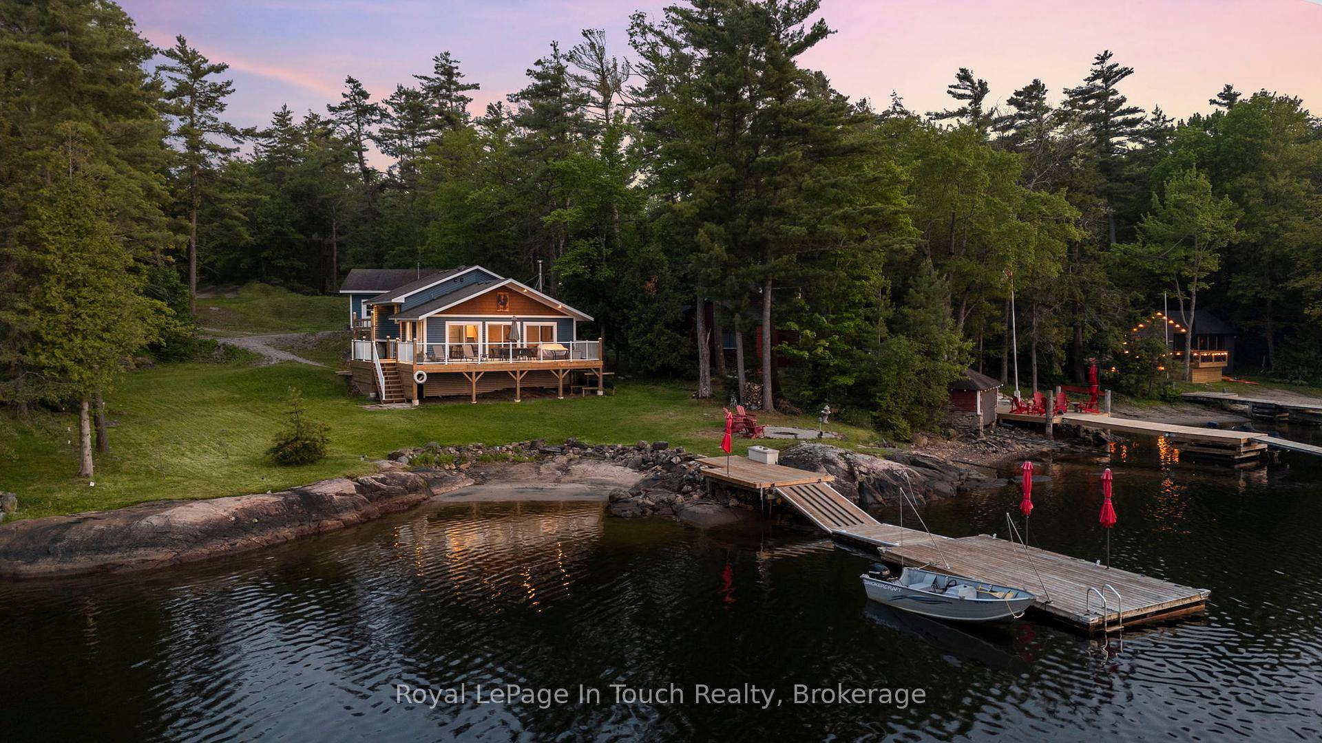 GEORGIAN BAY Year Round Muskoka Cottage in a Deep Water Area with 4 Seasons Road Access.
