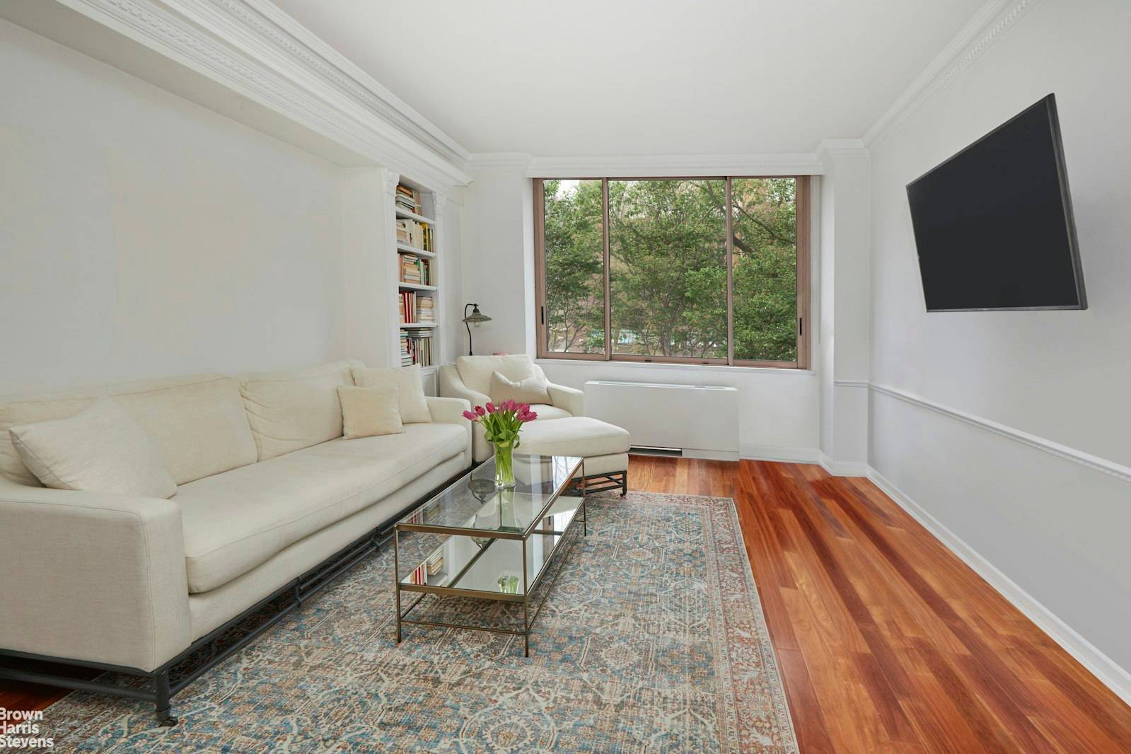 PRIVATE TERRACE ! Be the first to visit this Elegant One Bedroom Overlooking the Museum of Natural History and your own Private Terrace with views of historic townhouse gardens.