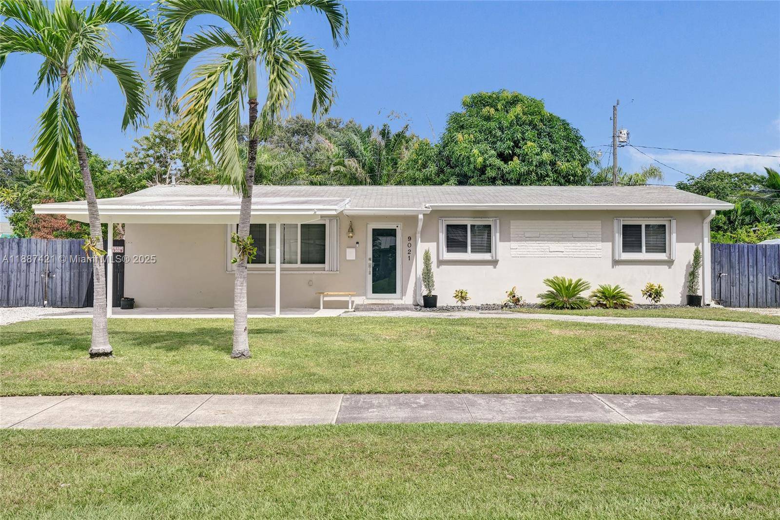 Beautifully and inviting home with an open floor plan, the perfect blend of style amp ; comfort.