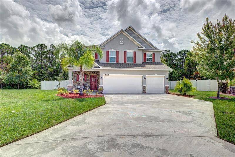 ONE OF THE LARGEST MODELS IN WINTERLAKES, DON'T MISS OUT !