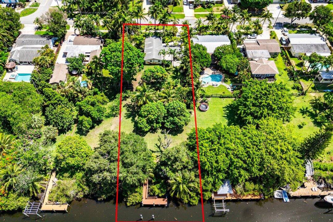 Build Your Dream Home on This Rare Oversized Waterfront Lot in the Heart of North Palm Beach !