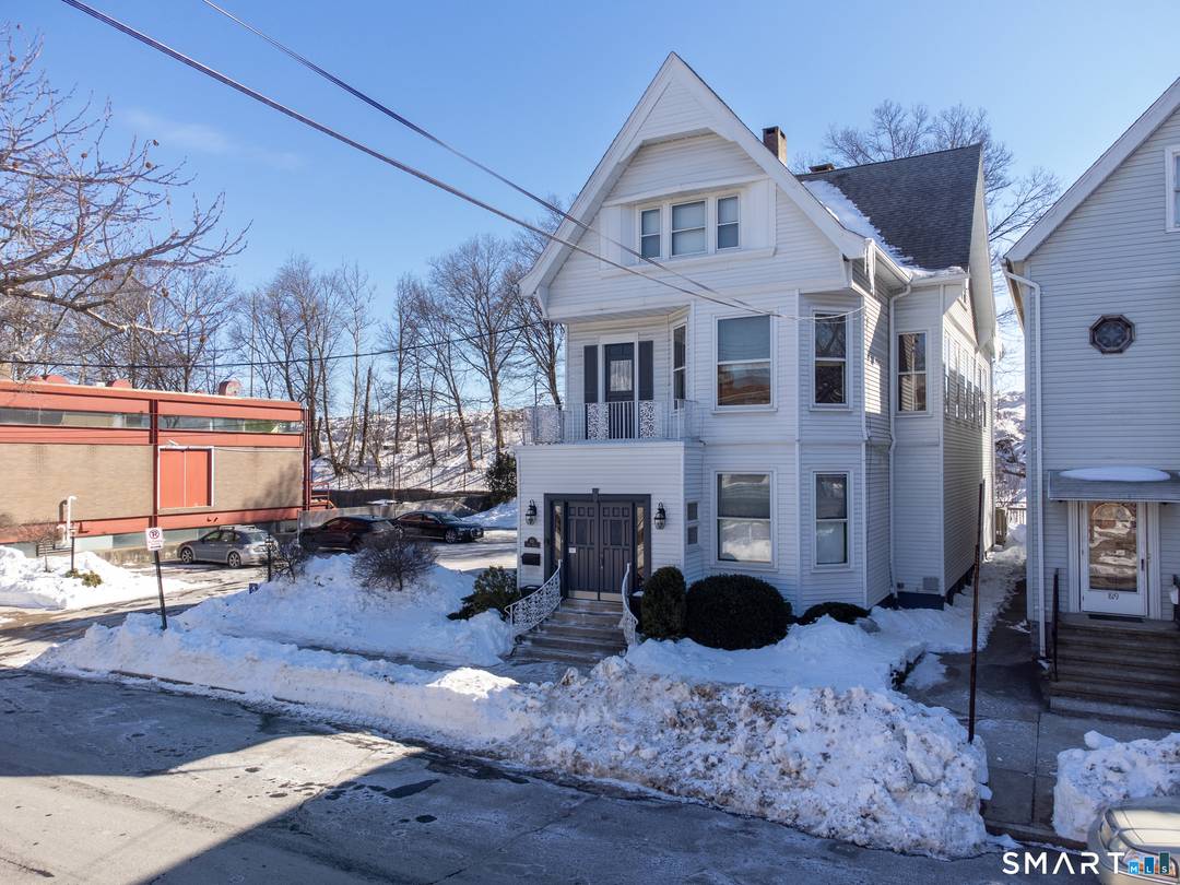 LOCATION, LOCATION, LOCATION Welcome to 821 State Street in New Haven, an exceptional property that has not been offered to the market in nearly a century.