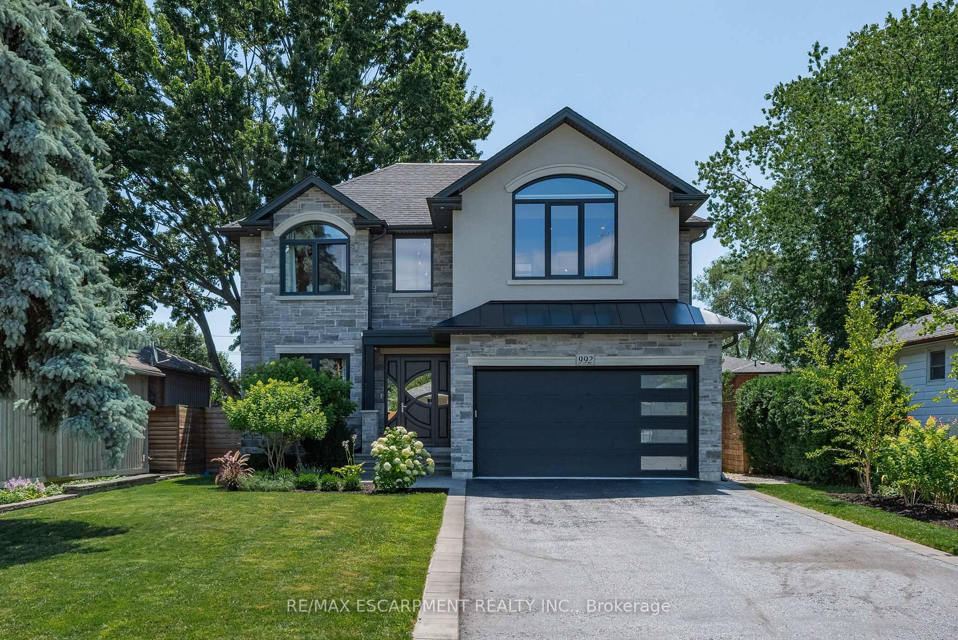 A custom built luxury home located in the heart of Lakeview, one of Mississauga's most sought after neighbourhoods.