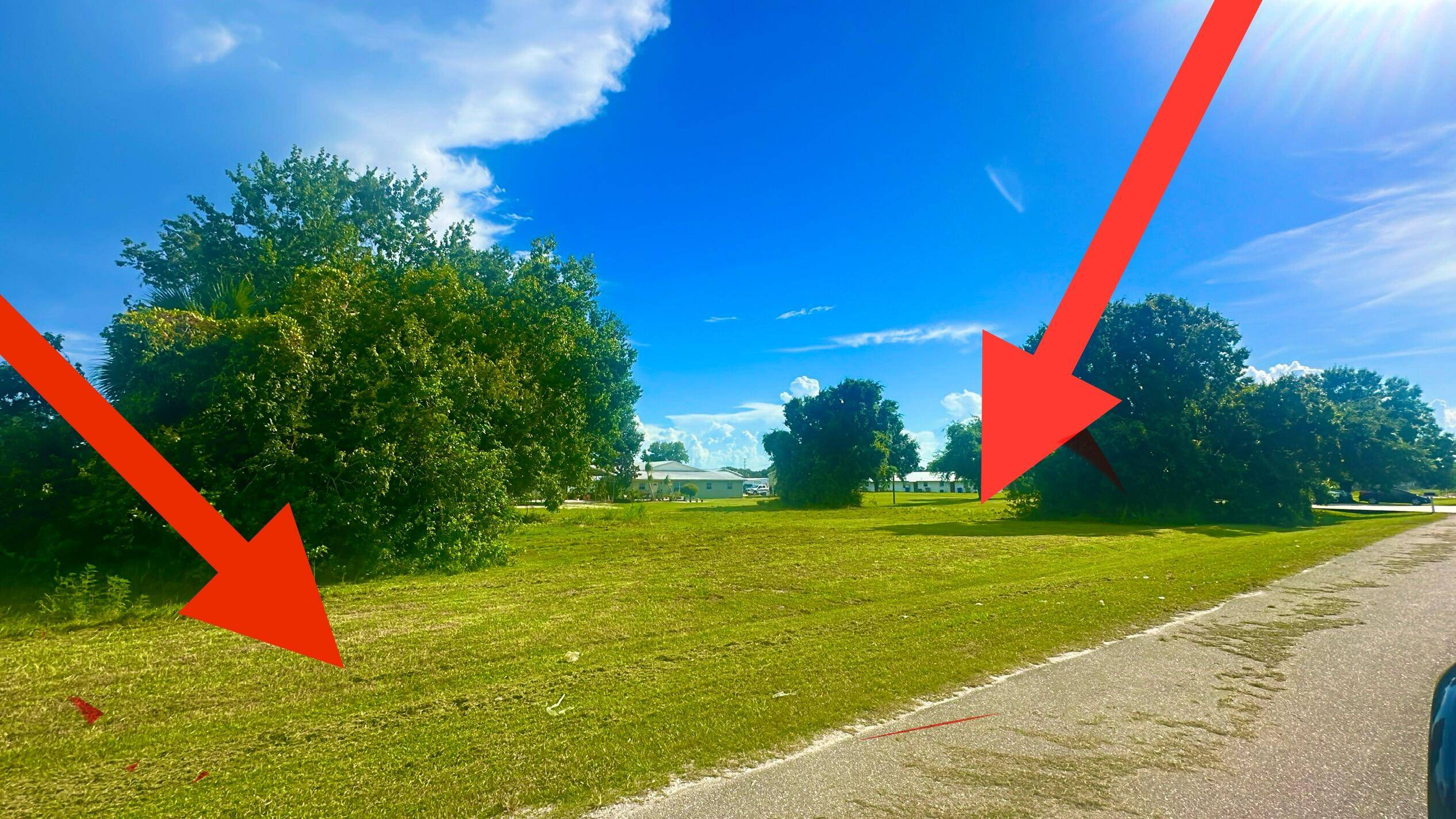 Great potential ! ! !. 90 acres with 212 ft frontage and depth 150ft.