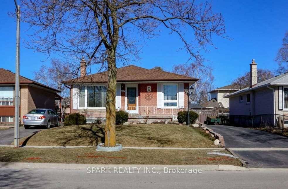 Welcome to this bright and spacious 3 bedroom, 1 bath upper level unit !