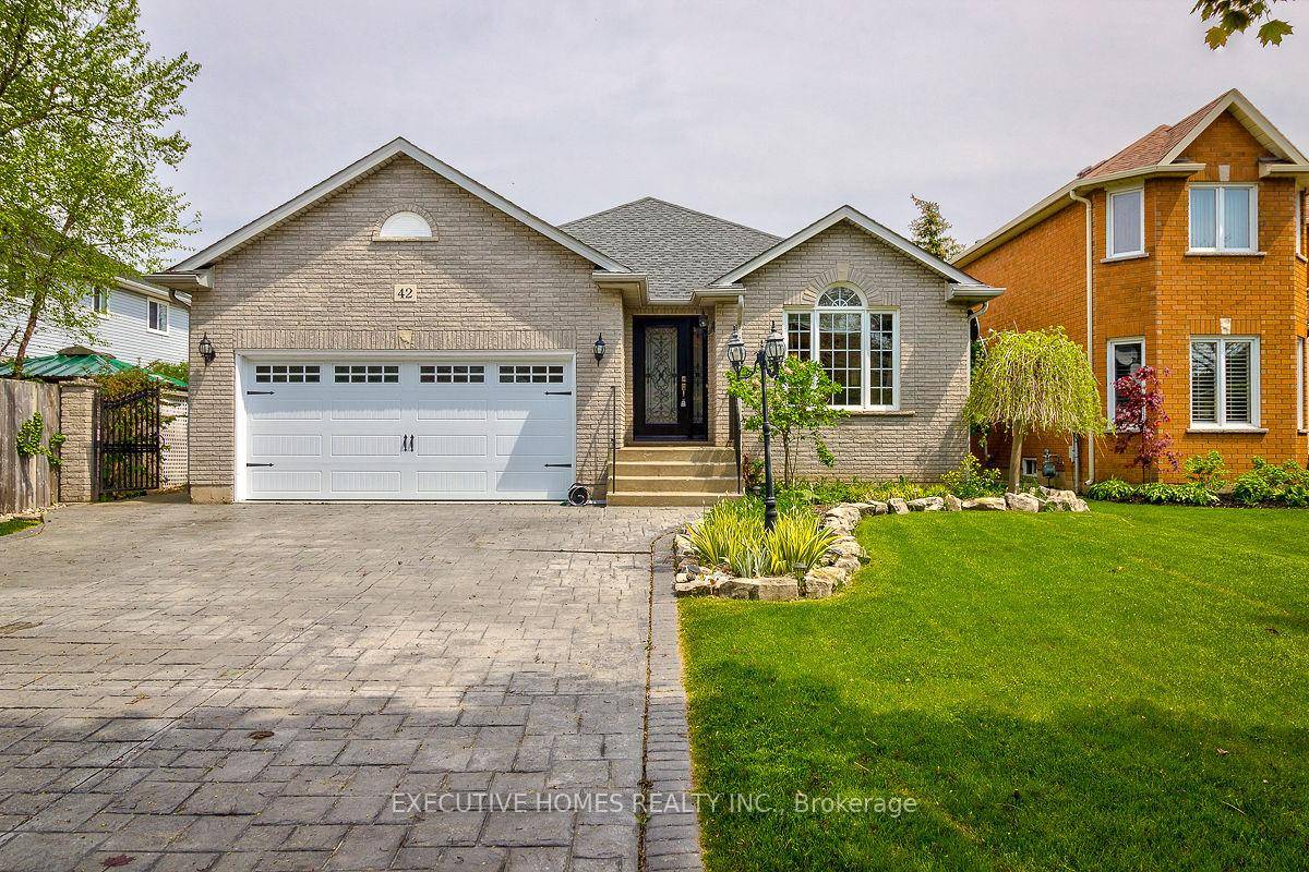 Incredible Opportunity ! This 4 Bedroom, 2 Bath Home Sits On A Mature Private Lot On A Quiet Crescent In Highly Sought After Fifty Point.