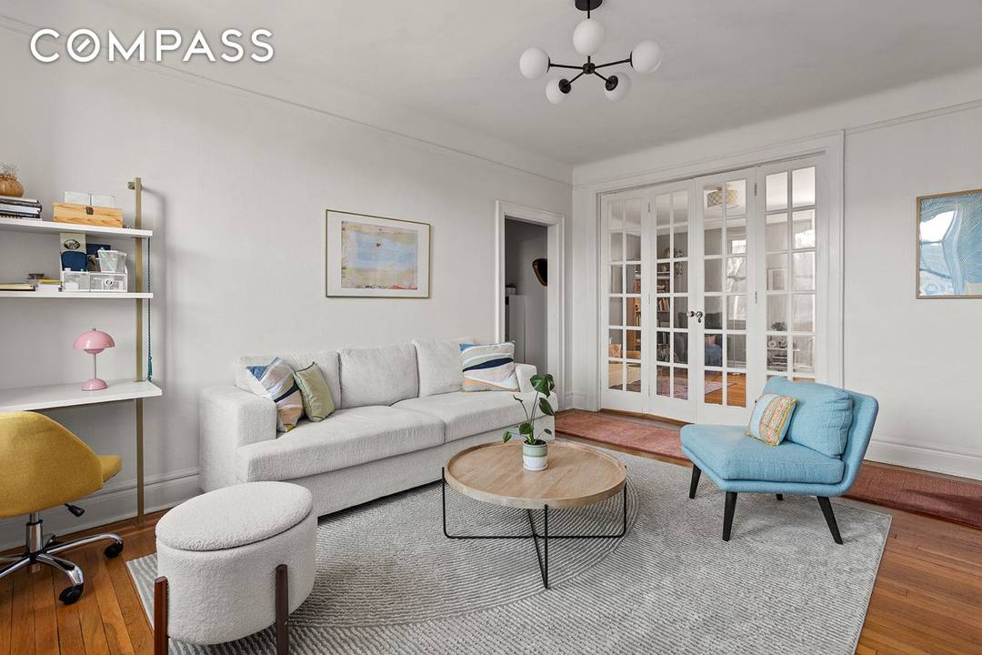 Welcome to 35 21 80th Street 52 at the Greystones.