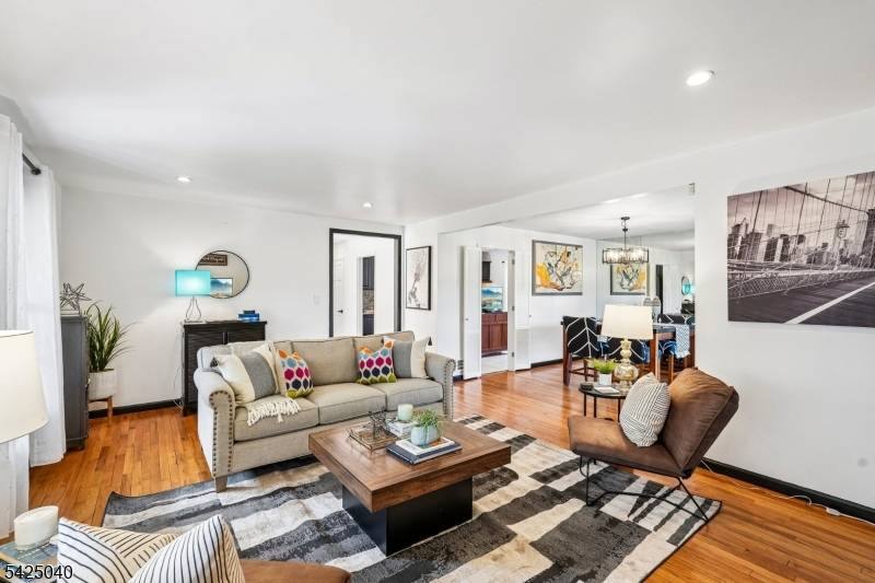 Direct golf course views, a flexible layout, and meaningful updates this one truly stands apart.