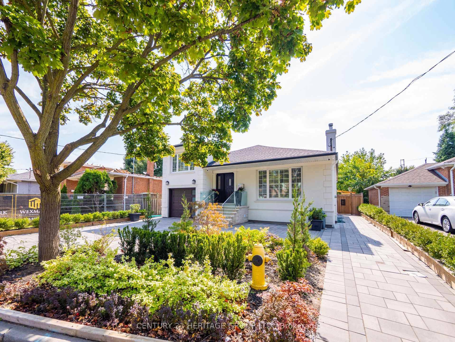 Bright private Furnished Basement, 1 bedroom with seprate entrance, located in family friendly neighborhood in the heart of North York.