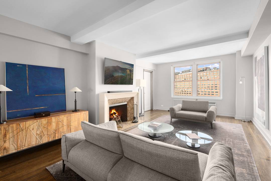 Perched on the 15th floor of one of the West Village's most distinguished Bing amp ; Bing cooperatives, Residence 15J is a sun filled one bedroom in the coveted J ...