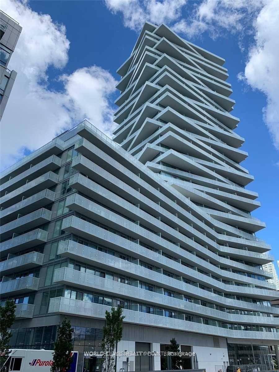Gorgeous Luxury One Bed Suite In Dream Waterfront Oasis At Foot Of Yonge St In Heart Of Toronto In World Class Pier 27 Condo.