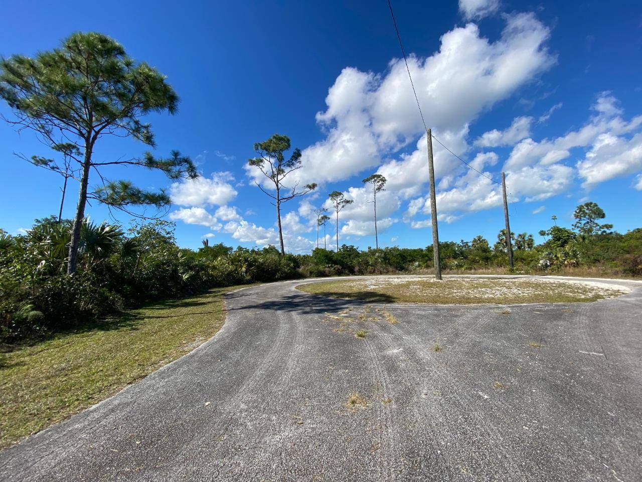 ROBERT CLARKE COURT Land Grand-Bahama-Freeport