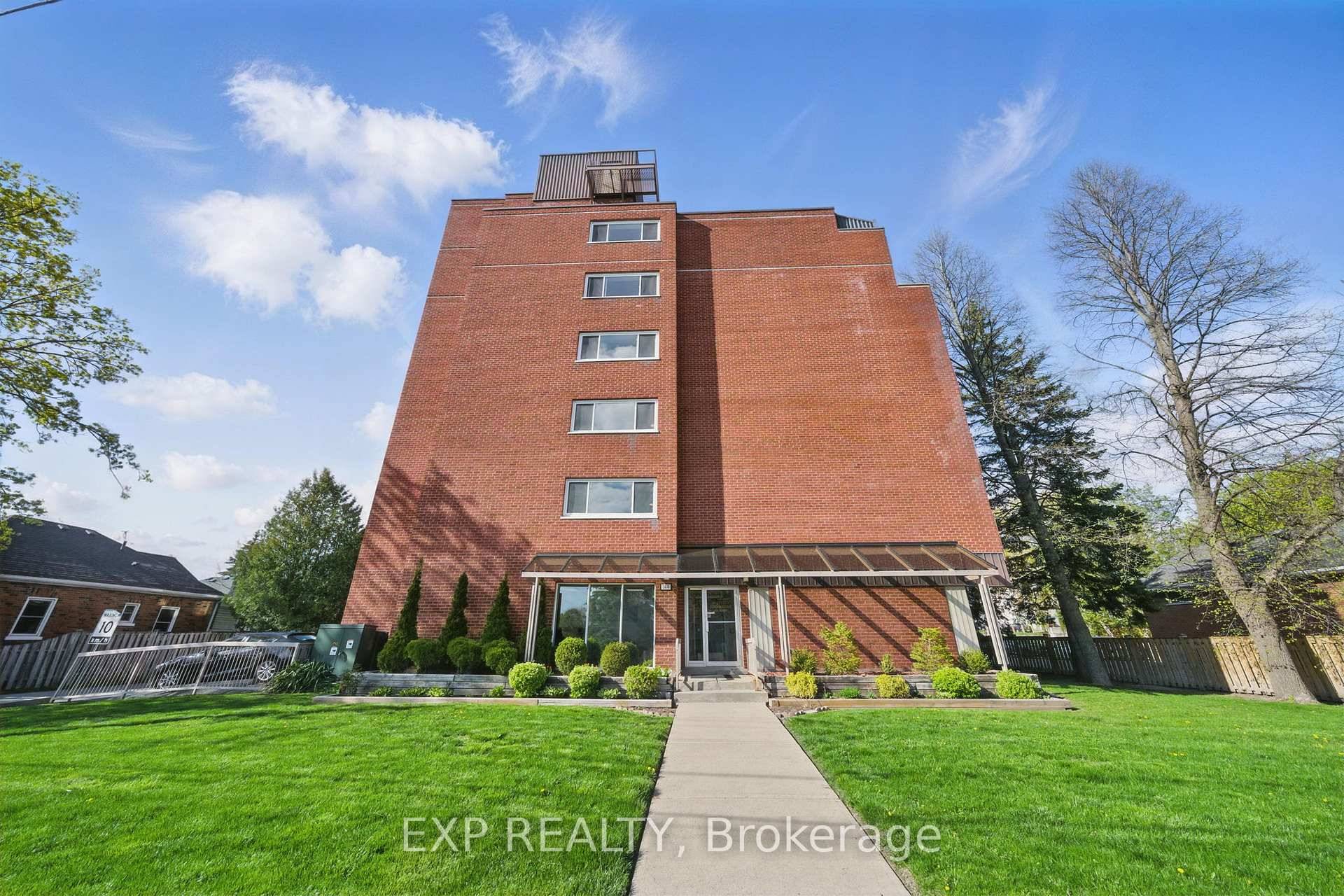 Spacious two bedroom condo steps from beautiful historical Downtown Bowmanvilleand all it has to offer.