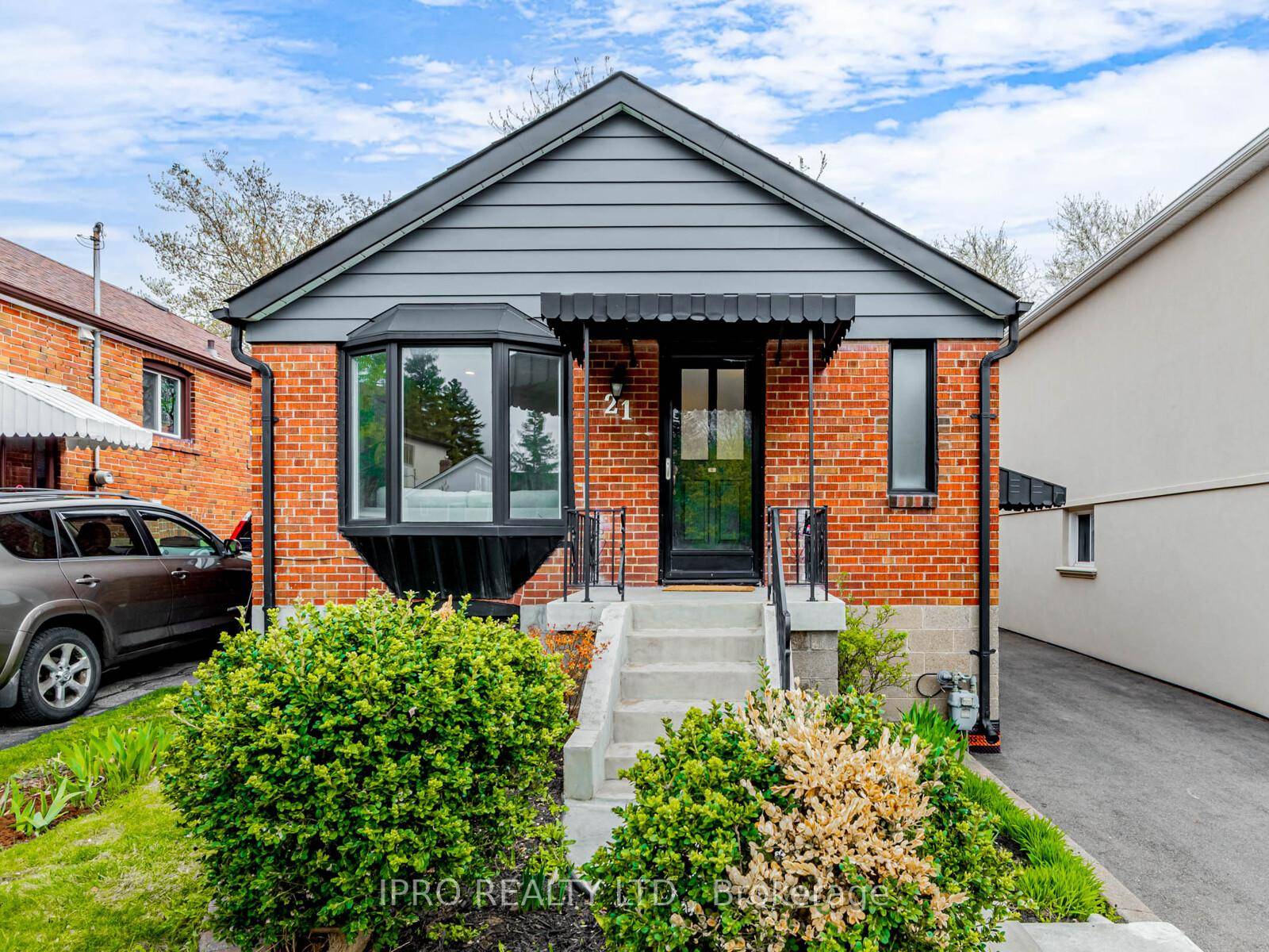 Welcome to this stylishly updated 2 1 bedroom, 2 bath bungalow, ideally located just steps to Topham Park in a great family oriented neighborhood of East York, in an area ...
