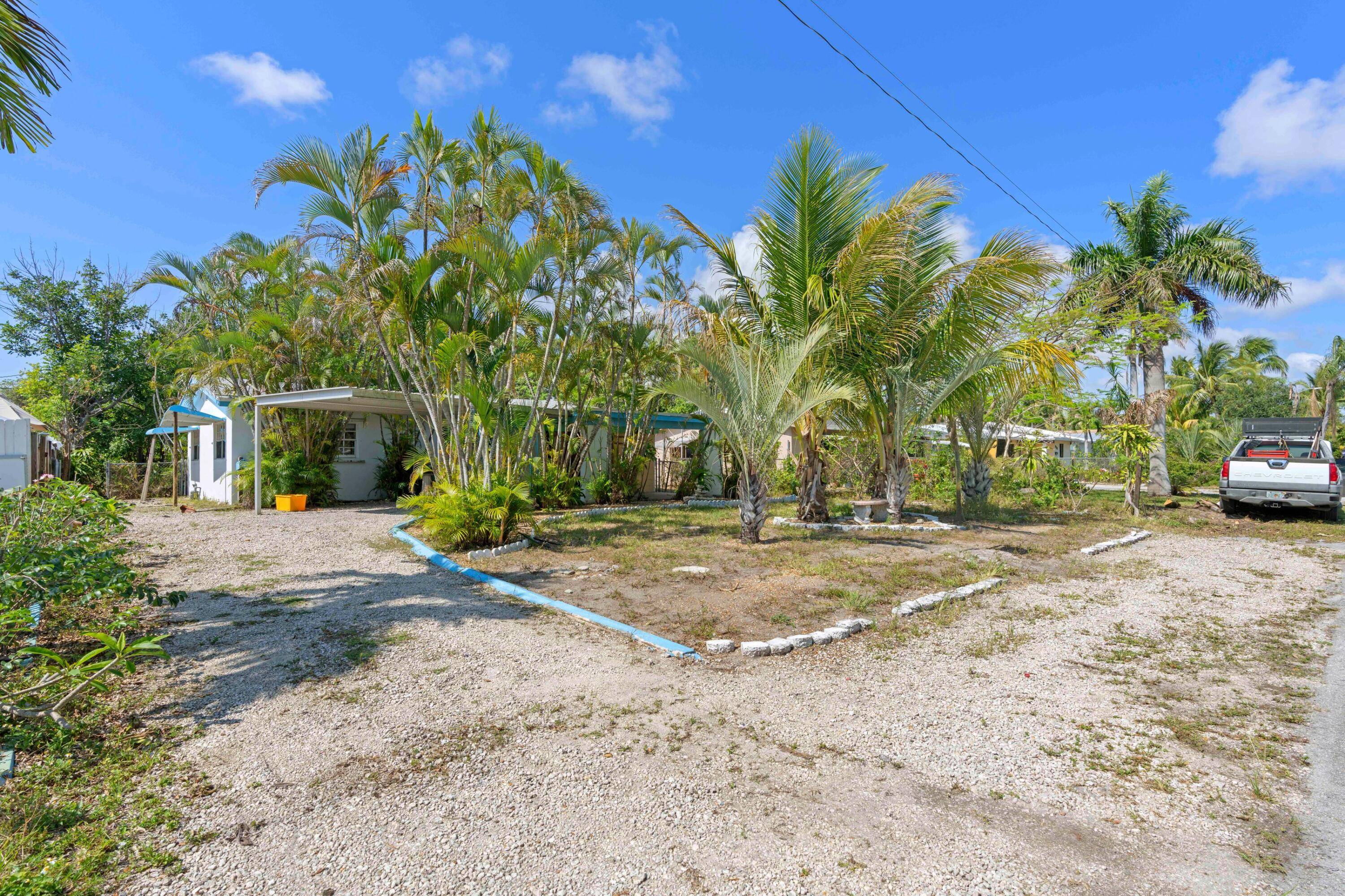 Fantastic downtown location just 3 blocks from City of Boca Downtown campus soon to undergo major redevelopment.