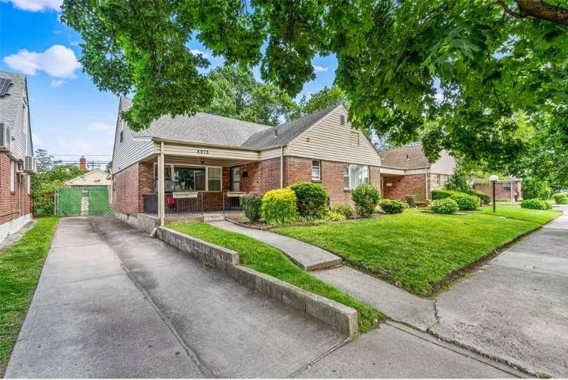 This beautiful single family home located on one of the most peaceful and desirable blocks in the Fresh Meadows, it sits on a 50x100 lot with a spacious backyard, private ...